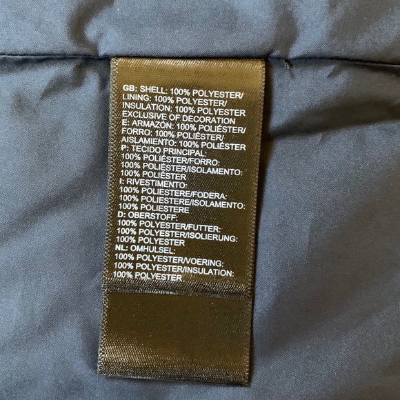 The North Face Women’s Femtastic Insulated Vest - Picture 7 of 8